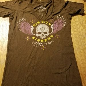 Woman's affliction T